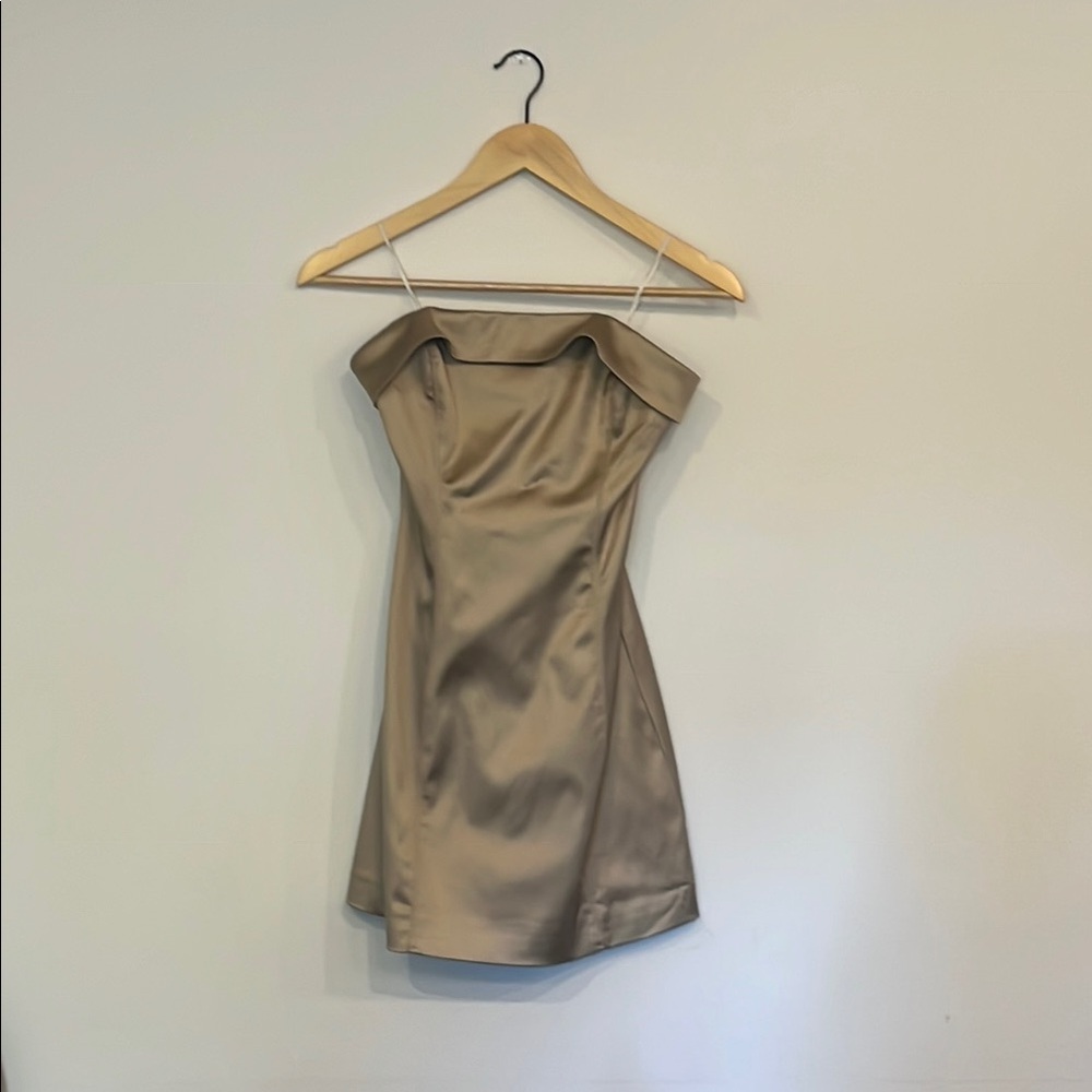 Aritza strapless golden satin dress